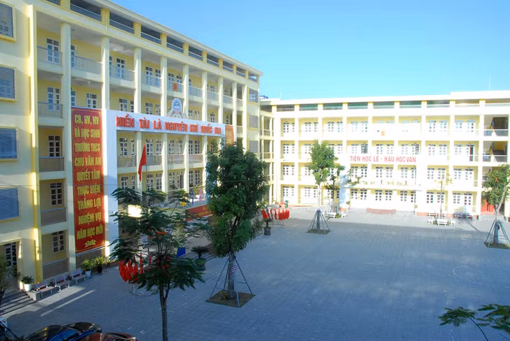 Cơ sở vật chất khang trang của Trường THCS Chu Văn An, TP Cẩm Phả.