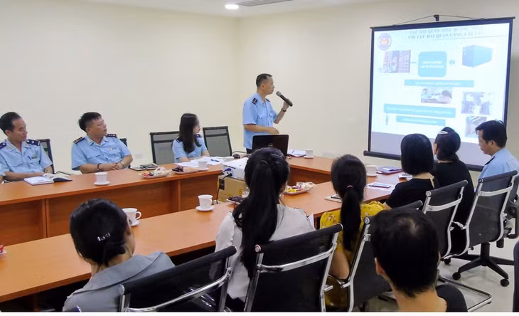 Chi cục Hải quan cửa khẩu cảng Cái Lân phổ biến, giới thiệu các 