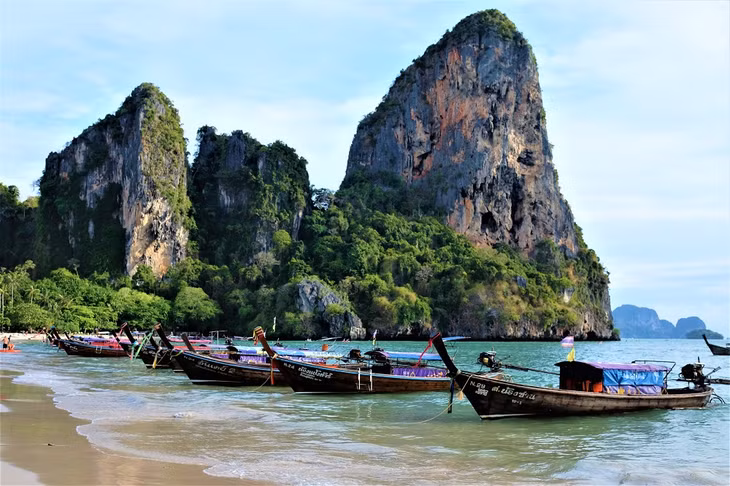 Vẻ đẹp nên thơ của vùng biển Koh Phi Phi. 