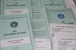 DN có trách nhiệm hoàn thành thủ tục xác nhận và trả lại sổ BHXH và những giấy tờ khác.