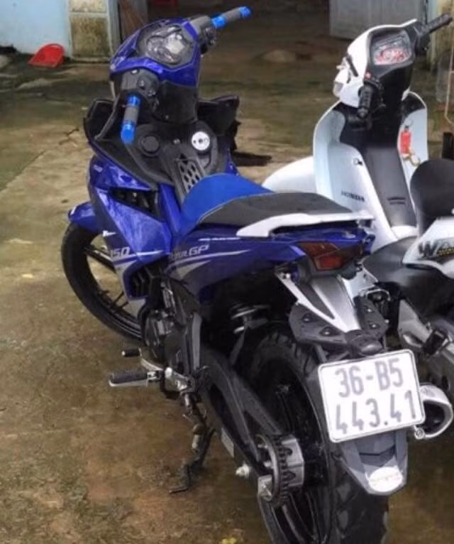 Xe máy của nạn nhân.