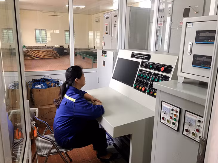 Trung tâm vận hành trạm quạt gió chính mức +36 tại khu vực khai thác mỏ của Công ty than Núi Béo.