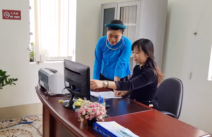 Cán bộ, công chức