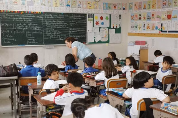 Trẻ em Brazil tham dự một lớp học dành cho người Brazil, ở Ogaki, tỉnh Gifu. (Nguồn: Kyodo)