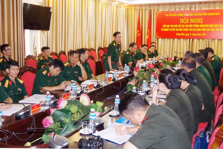 Quang cảnh trao đổi