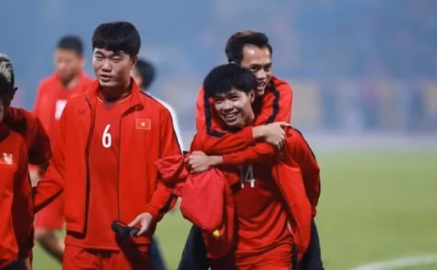  Trường, Phượng và Toàn được Bangkok United rất quan tâm.