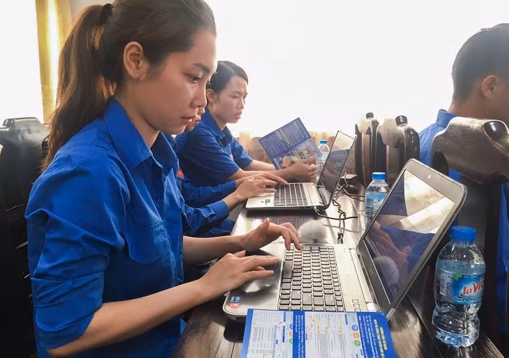 Móng Cái: Đẩy mạnh cải cách hành chính ảnh 2 a