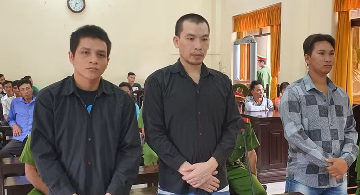 3 bị cáo tại tòa (ảnh: Văn Vũ).