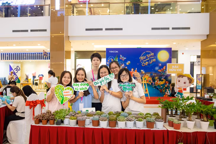 Thông qua các trò chơi thú vị, hấp dẫn, các em được trau dồi kiến thức và tinh thần bảo vệ môi trường một cách hoàn toàn tự nhiên, hứng thú.