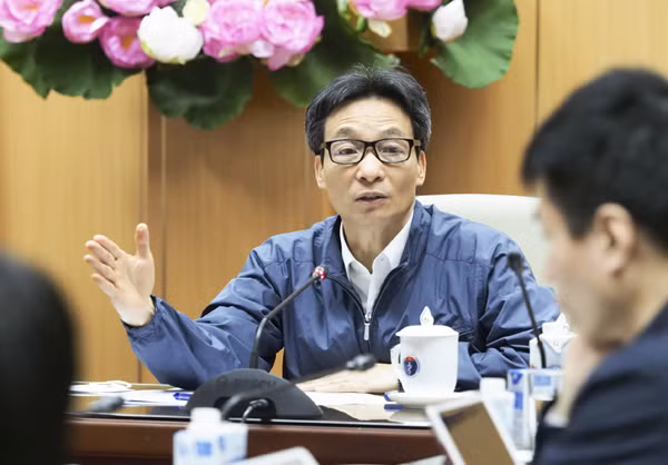 Phó Thủ tướng Chính phủ Vũ Đức Đam- Trưởng Ban Chỉ đạo Phòng chống dịch COVID-19 phát biểu chỉ đạo tại cuộc họp Ảnh: Tuấn Anh