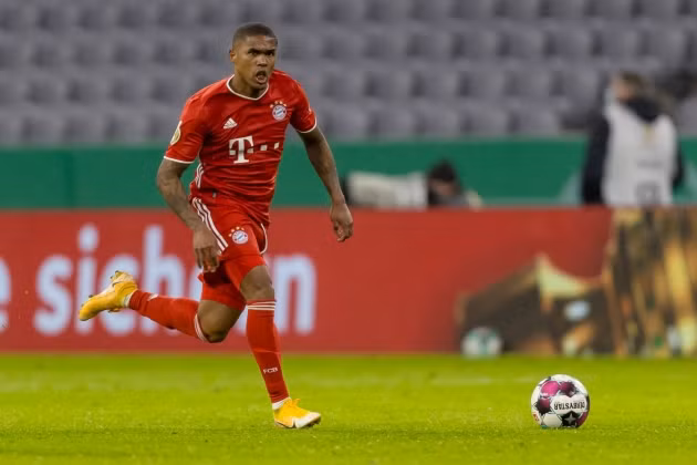  Man Utd đứng trước khả năng chiêu mộ Douglas Costa.