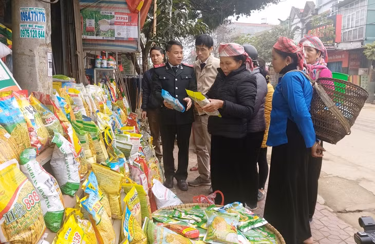 Các siêu thị, cửa hàng cung ứng ra thị trường 18.000 tấn gạo tẻ, gạo nếp (Ảnh Báo Lào Cai)