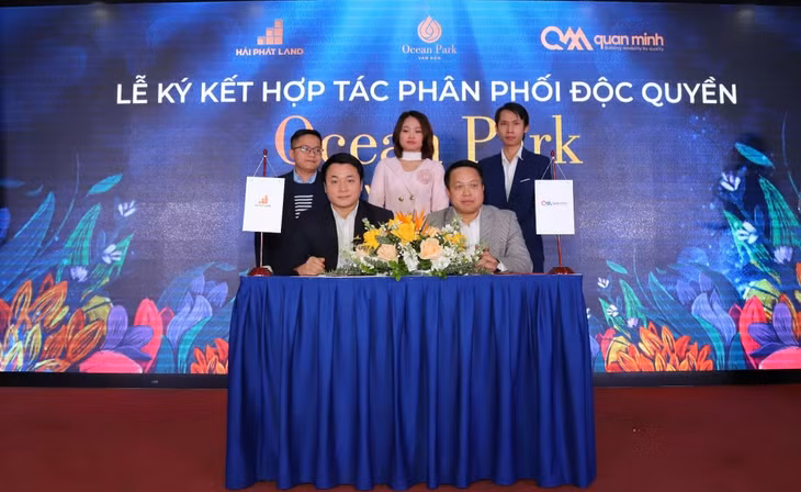 Lễ ký kết hợp tác phân phối độc quyền dự án Khu Đô thị Ocean Park Vân Đồn giữa Hải Phát Land và Công ty TNHH Quan Minh.