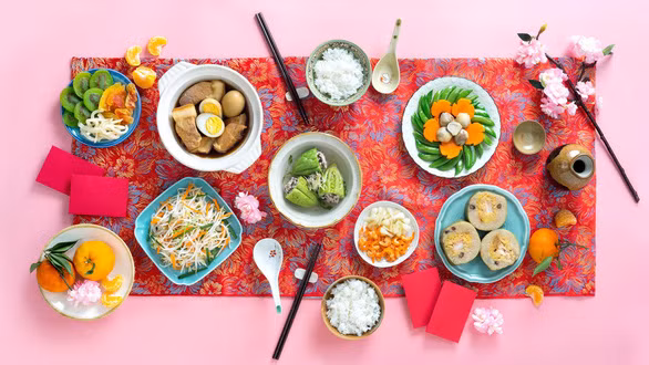 Mỗi gia đình luôn có một hương vị riêng trong mâm Tết, được người con 