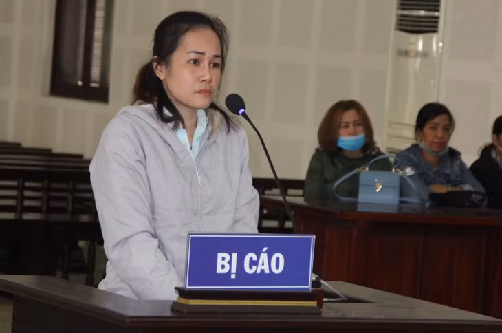 Bị cáo Huyền tại tòa.