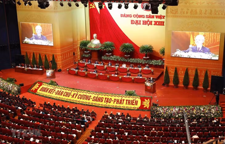 Toàn cảnh phiên khai mạc Đại hội đại biểu toàn quốc lần thứ XIII của Đảng. (Ảnh: TTXVN)