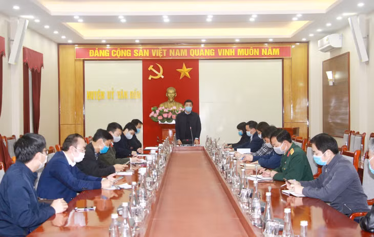 Đồng chí Nguyễn Văn Hồi, Phó Chủ tịch HĐND tỉnh, Trưởng Ban Dân vận Tỉnh ủy, Chủ tịch Ủy ban MTTQ tỉnh, phát biểu tại buổi làm việc.