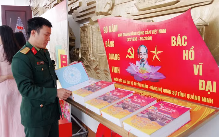 Cán bộ, chiến sĩ LLVT tỉnh tích cực tham gia sáng tác các tác phẩm, mô hình đặc sắc về Đảng Cộng Sản Việt Nam. 
