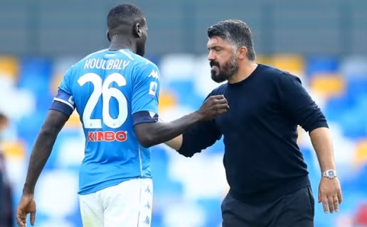  Gennaro Gattuso sẽ tiếp tục gắn bó với Napoli.