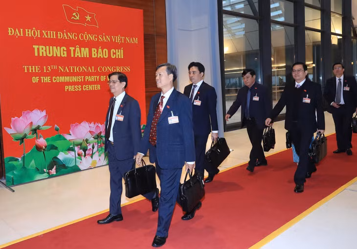 Các đại biểu tới dự phiên trù bị Đại hội.
