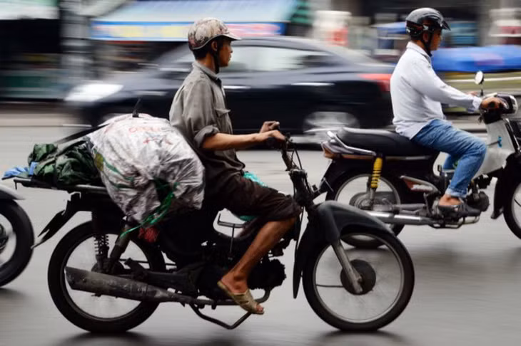 Thu hồi xe cũ, nát, người dân mong được hỗ trợ mưu sinh. (Ảnh minh họa: KT)