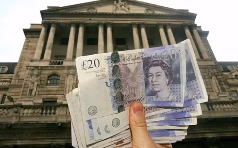 Thị trường tài chính, tiền tệ đang theo dõi sát sao từng diễn biến của tiến trình Brexit. Ảnh: AFP.