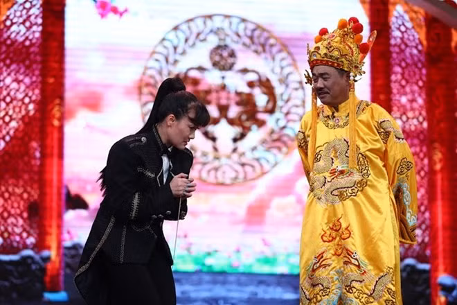 Tên tuổi Quốc Khánh "đóng đinh" với vai Ngọc Hoàng trong chương trình "Gặp nhau cuối năm." (Ảnh: VFC)