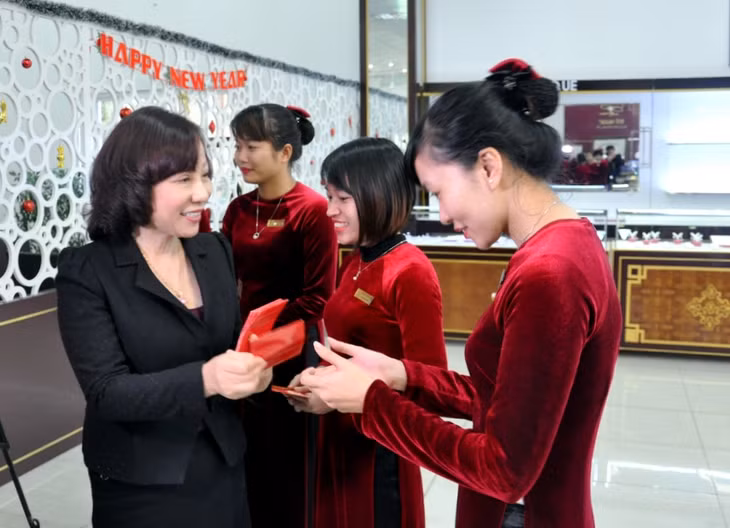 Đồng chí Vũ Thị Thu Thủy 