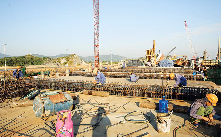 Thi công cầu Bình Hương (Gói thầu XL-09) cao tốc Hạ Long - Hải Phòng.