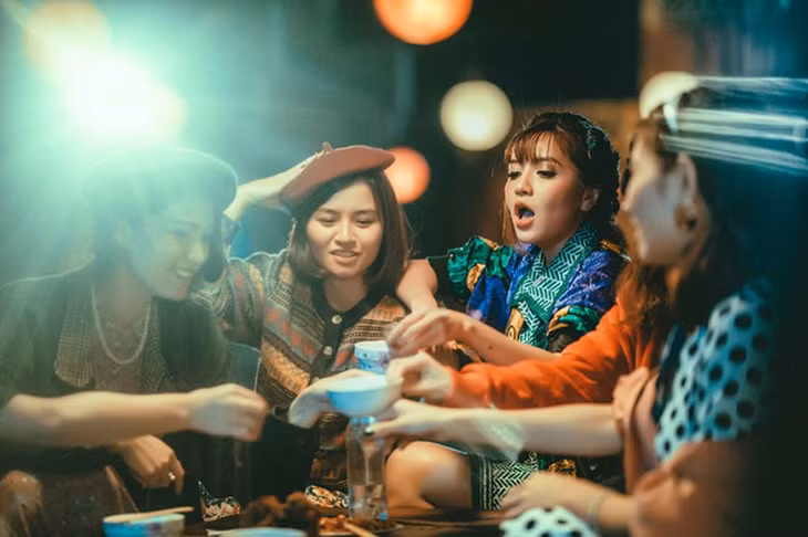 Gái ế như quả bom nổ chậm trong nhà