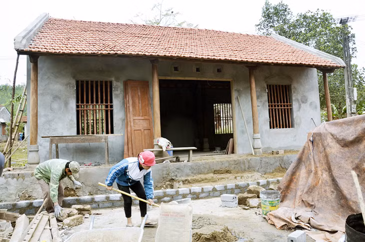 Ngôi nhà mới của gia đình bà Chu Thị Thoa ở thôn 6, xã Quảng La, huyện Hoành Bồ sẽ khánh thành và đưa vào sử dụng trước Tết Nguyên đán 2017.