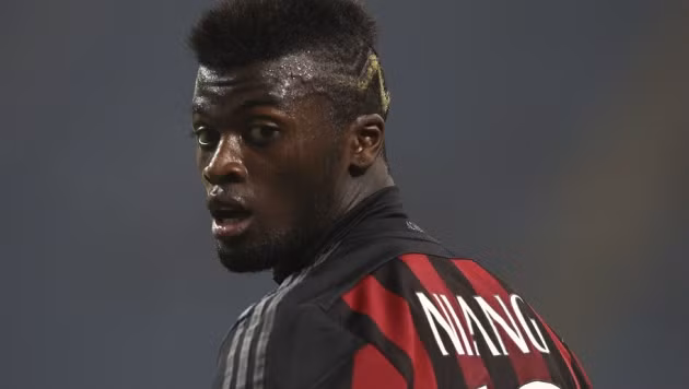  Arsenal quyết có Niang.