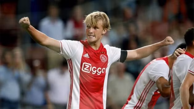  Dolberg là mục tiêu của Dortmund