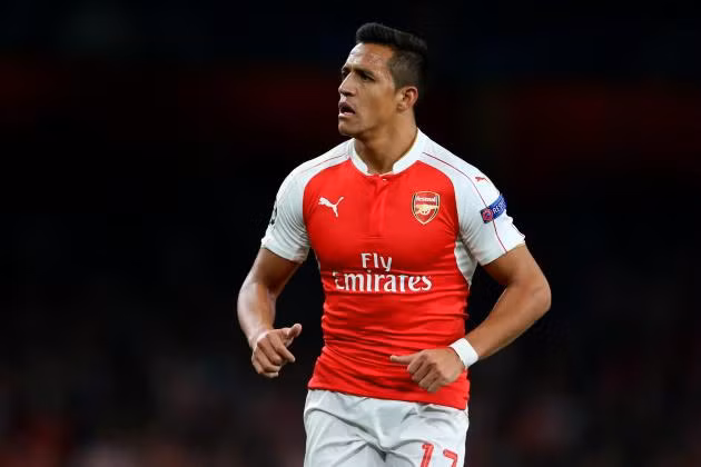  Sanchez sẽ phải rời Arsenal?