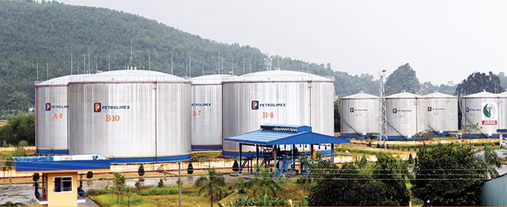 Kho xăng dầu tại Hải Phòng.