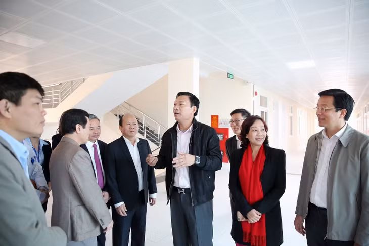 Đồng chí Bí thư Tỉnh ủy ....