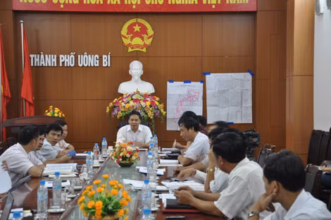 Quang cảnh buổi làm việc