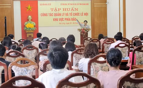 Quang cảnh lớp tập huấn.
