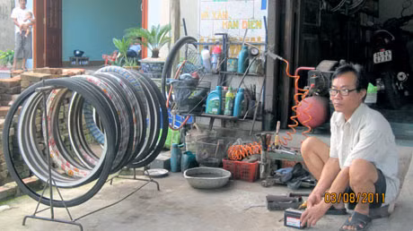 Cửa hiệu sửa xe đạp của gia đình anh Đỗ Nhật Thược.