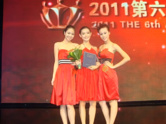 Huyền My giành giải gương mặt ăn ảnh. (Ảnh: NVCC)