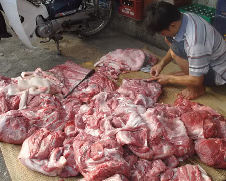 Nhiều hóa chất cấm đang bị thương lái lạm dụng để bảo quản thực phẩm. Ảnh minh họa: Xuân Ngọc.
