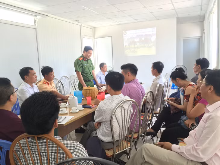 Quang cảnh buổi tập huấn
