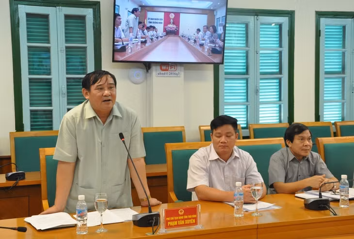 phát biểu tại buổi làm việc.