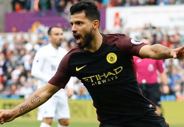  Aguero giúp Man City đánh bại Swansea. Ảnh: Internet.