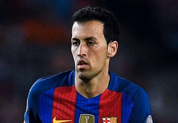  Barca trói chân thành công Busquets. Ảnh: Internet.