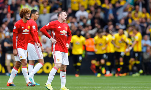 Lười chạy được cho là một lý do khiến Man Utd dần bị bắt bài. Ảnh: Reuters.