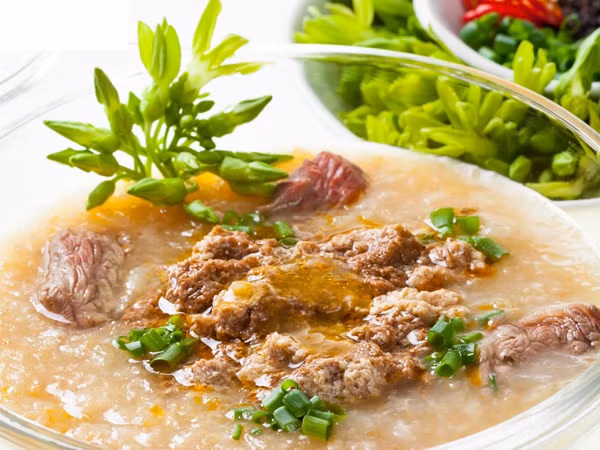 Cháo thịt bò.