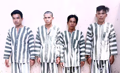 Nhóm cướp bị bắt. Ảnh: Nguyệt Triều