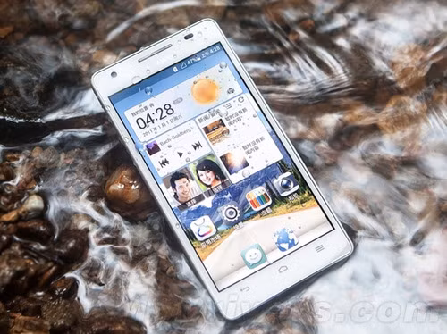 Smartphone Android mới ra mắt của Huawei, Honor 3.