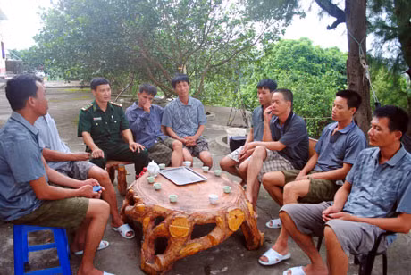 Các nạn nhân được đưa vào bờ an toàn và sức khỏe tốt.